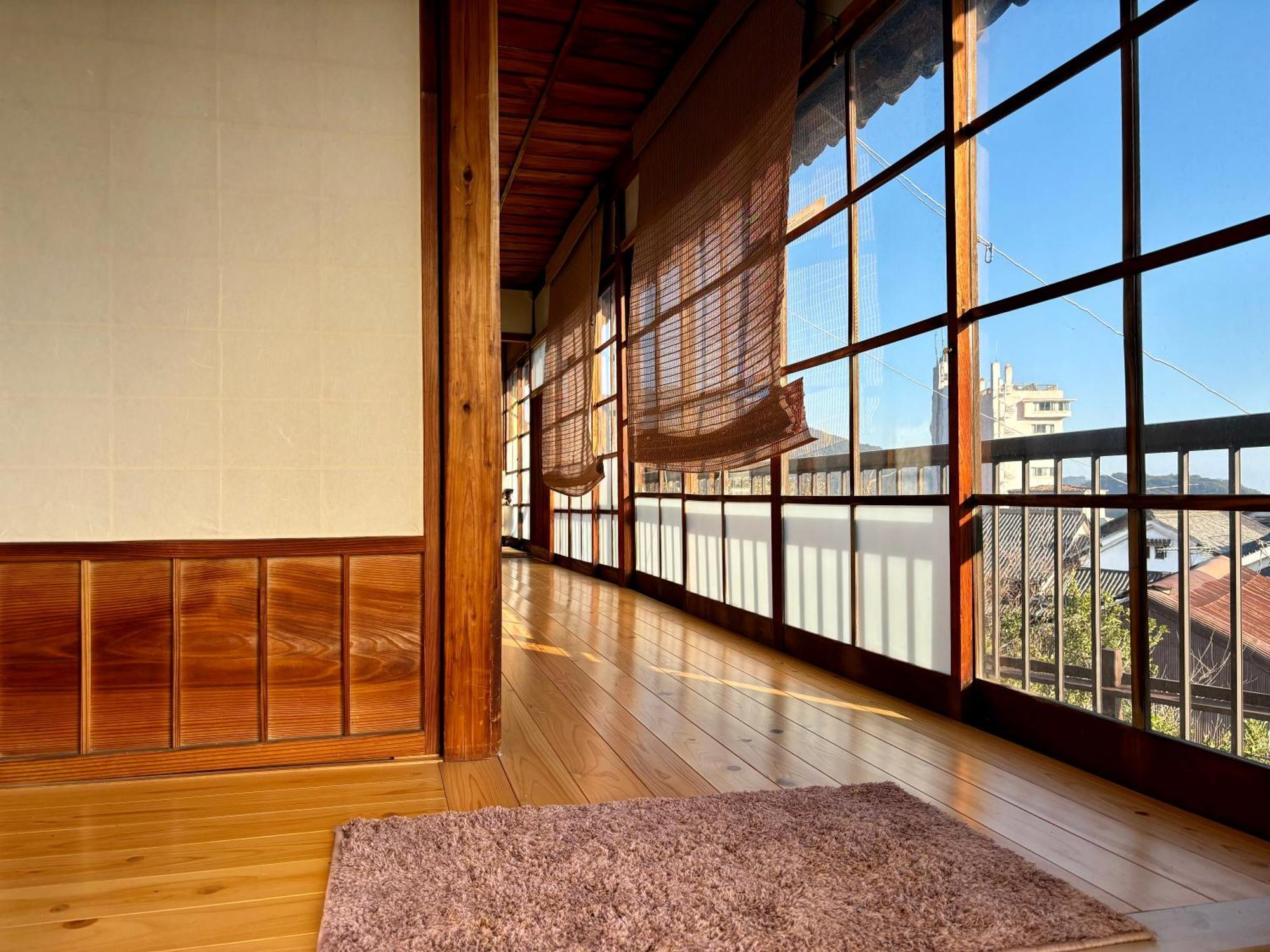 Tomo 城跡石垣上の絶景古民家宿 鞆城茶屋庵 מראה חיצוני תמונה